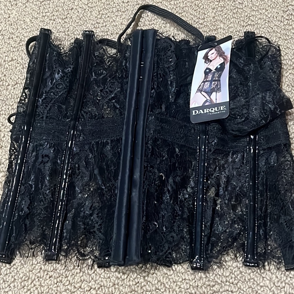 New with tags Darque by coquette corset cincher for waist - Picture 2 of 4